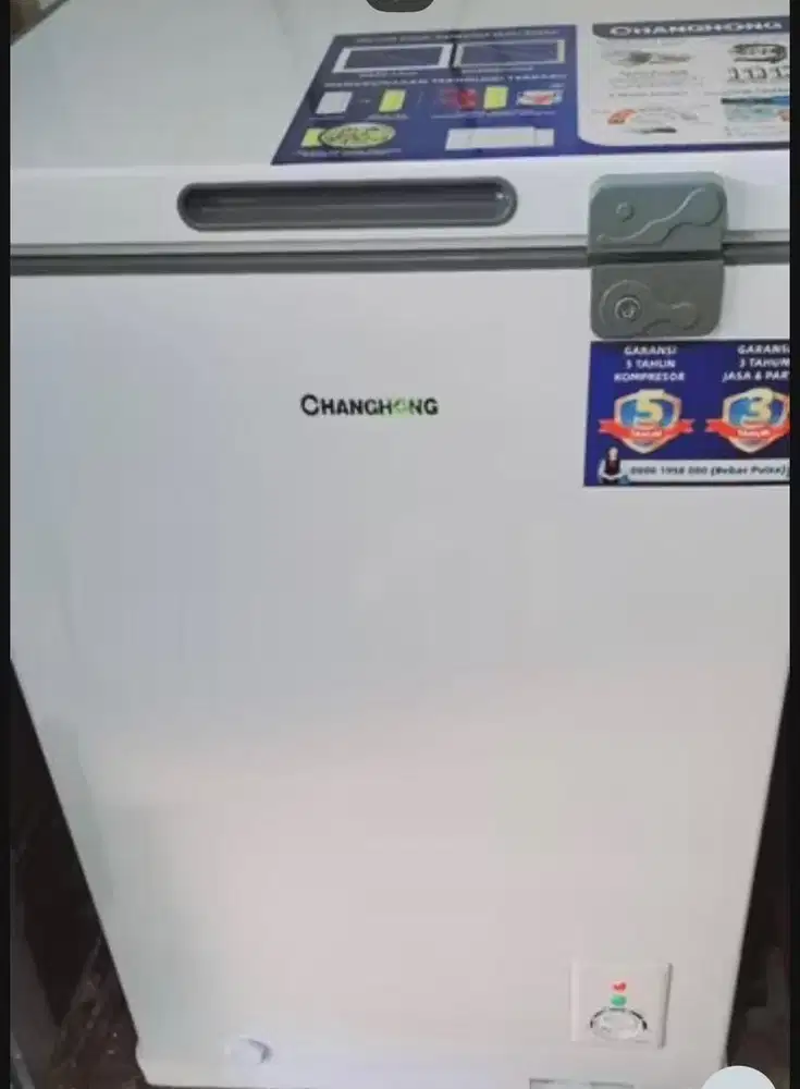 Freezer merk changhong 1.1lt