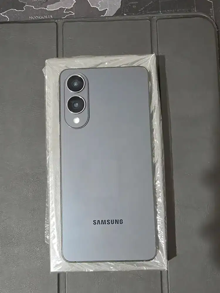 Samsung s25 edge 512 gb garansi resmi on likenew