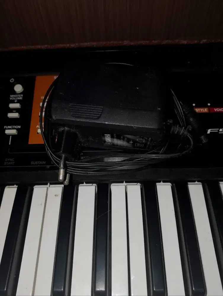 Keyboard PSR-F51 Bekas murah