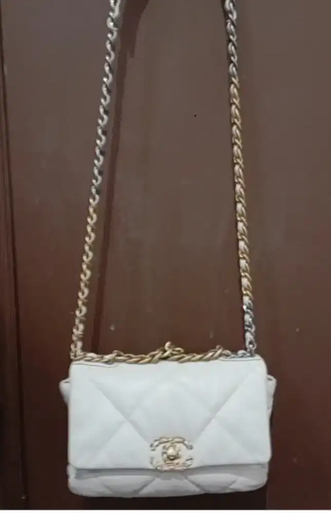 Preloved Tas Chanel