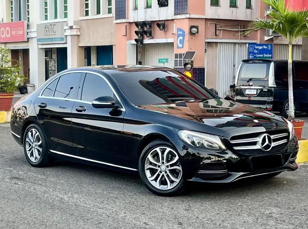 MERCEDES BENZ C200 AVANGARDE AT TAHUN 2014