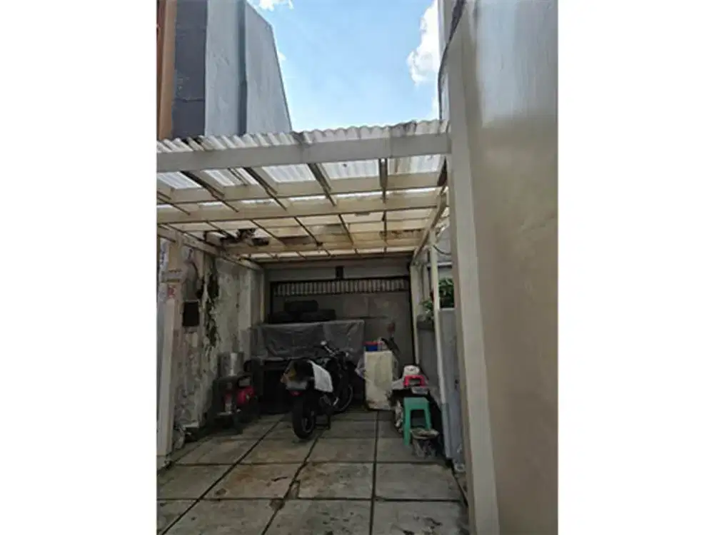 Dijual Rumah tua Petamburan, cocok untuk kost2an, Jakarta Pusat