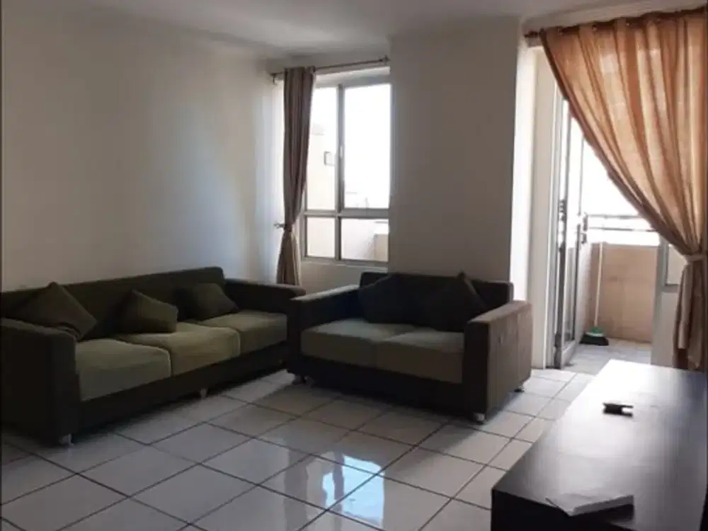 DIJUAL DAN DI SEWA APARTEMEN PALADIAN PARK TOWER C LANTAI TENGAH SEMI FURNISH
