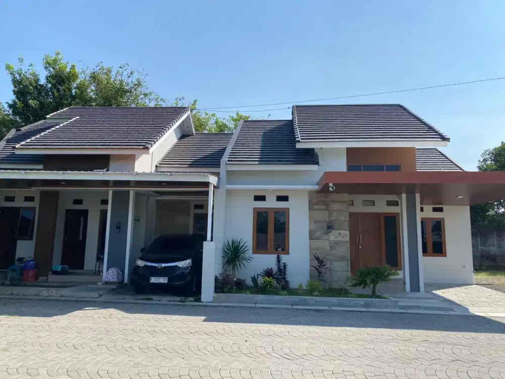 DIJUAL RUMAH LINGKUNGAN HOMEY DAN PADAT PENDUDUK NASIONALIS,LOKASI DEKAT JALAN SOLO
