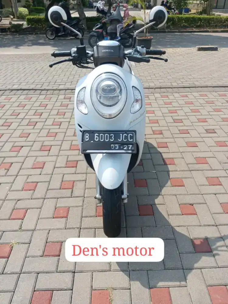 SCOOPY PRESTIGE 2022