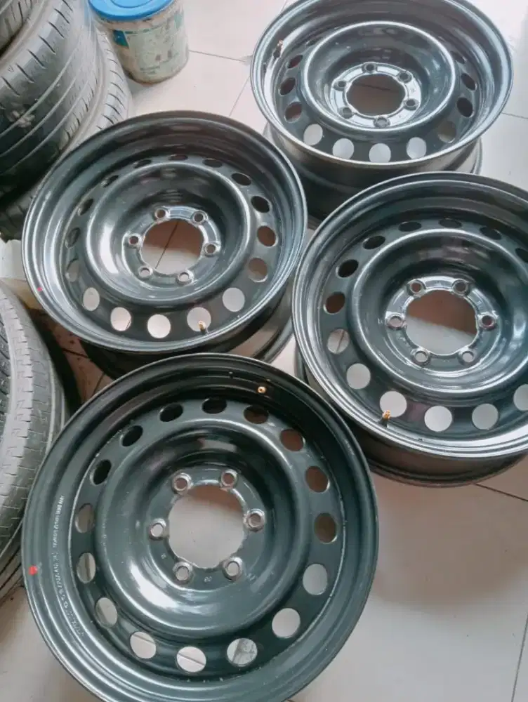 Velg kaleng Hilux R17 PCD 6×139