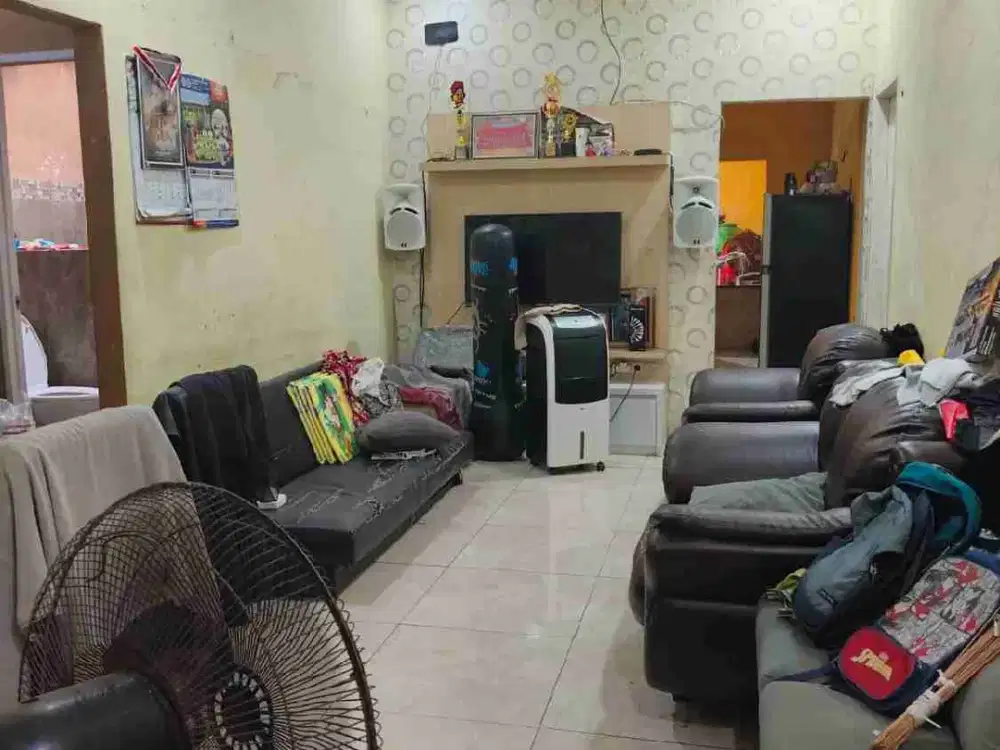 Dijual rumah kontrakan dan kios di rawa bugel kota bekasi