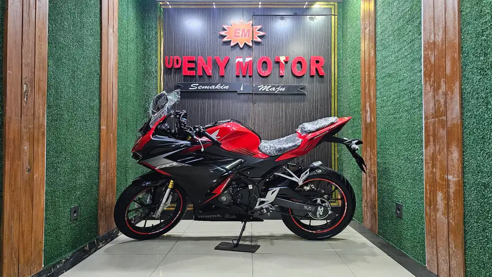 ENY MOTOR - HONDA ALL NEW CBR 150R STD 2021 - LEGIT KM 3RB