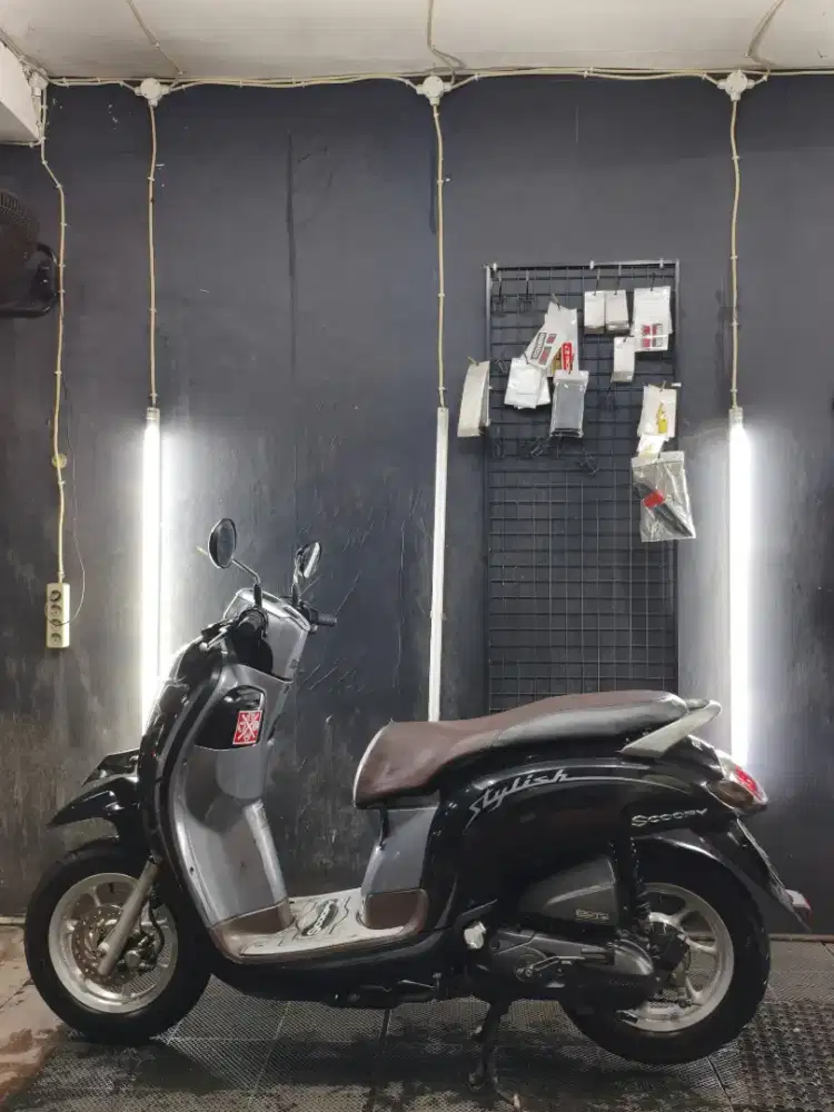 Dijual honda scoopy 2020