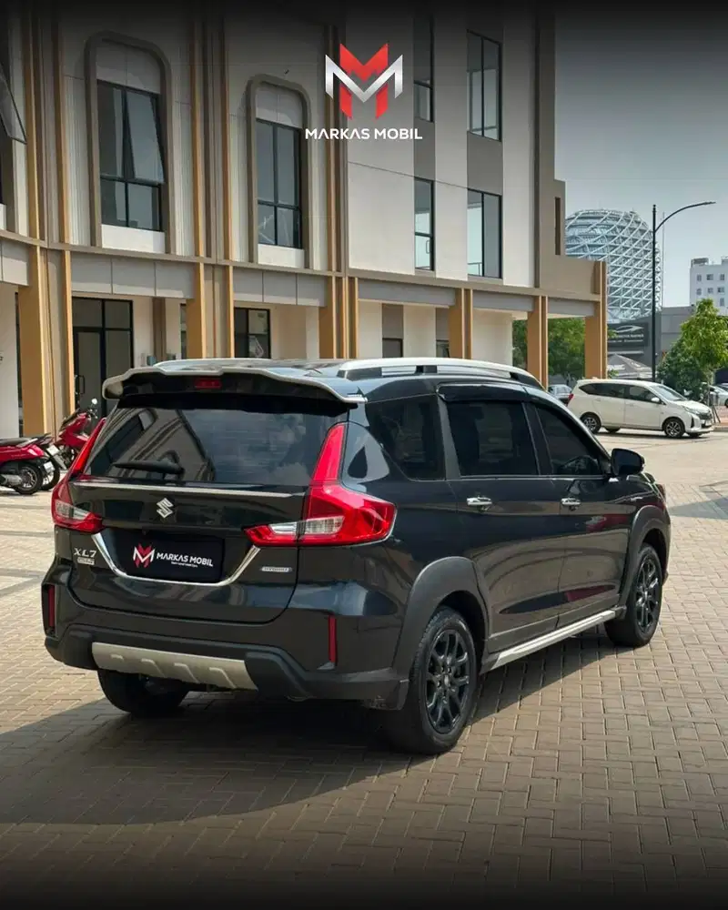 Suzuki XL7 Alpha Hybrid 2023