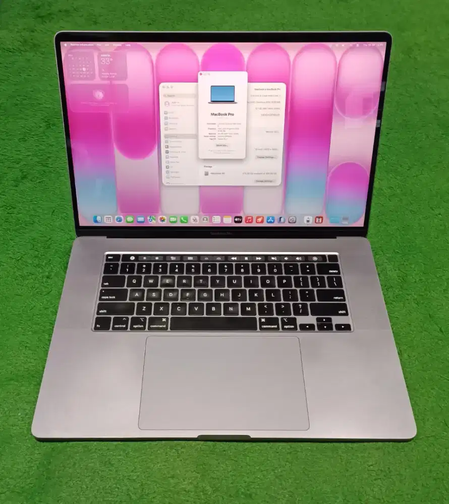 MacBook Pro 2019 16inch i7 32/512 Grey Touchbar Dual VGA Mulus Murah