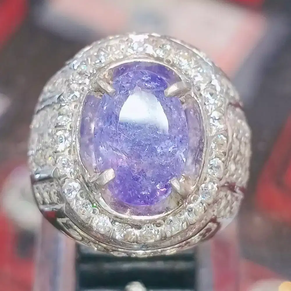 NATURAL TANZANITE 3,29 CRT