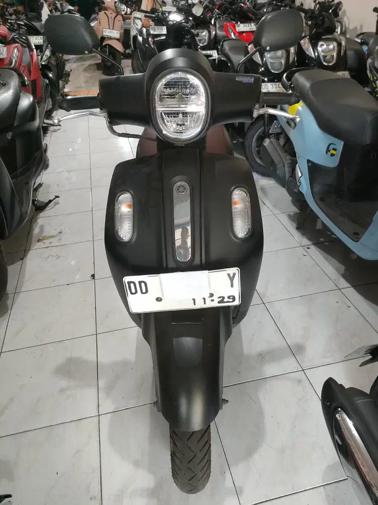 Yamaha Fazzio 2024 hitam