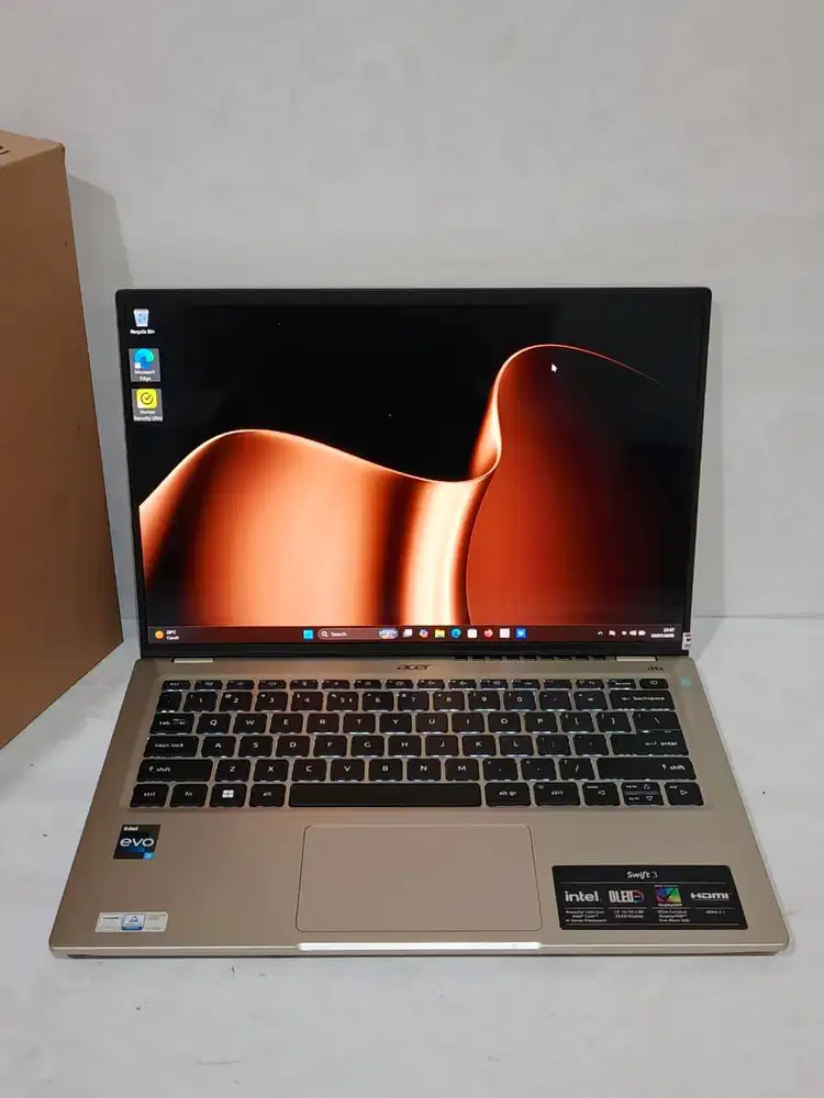 ACER SWIFT 3 SF314-71 - OLED