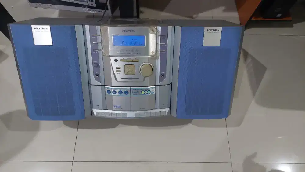 POLITRON- CD; RADIO ; CASETTE RECORDER.