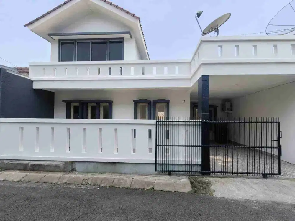 dijual dibawah NJOP rumah lt104/150 hanya599jt di komplek Riung Bandung