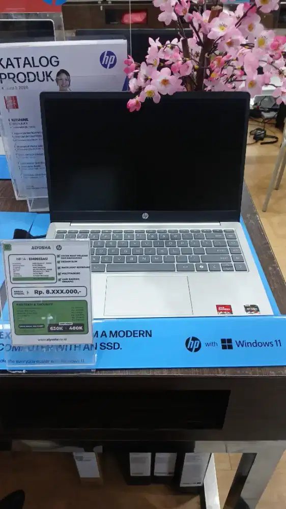 HP 14 EM0320AU AMD RYZEN 3 7320U