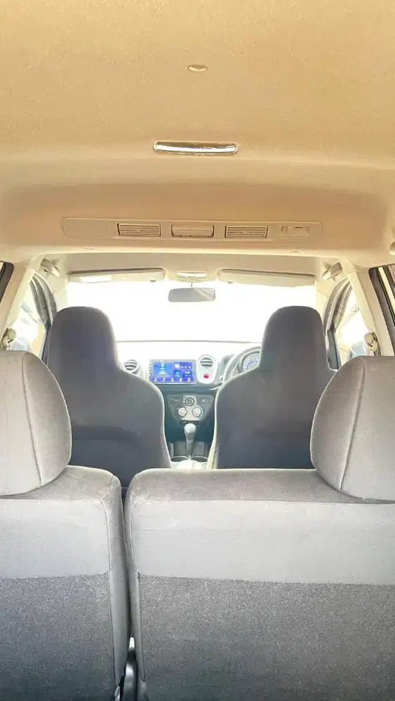 daihatsu luxio d mt 2015