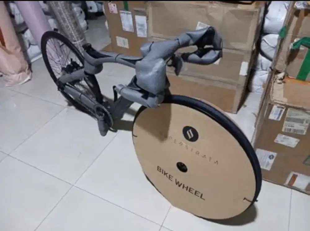 Sepeda Superstrata E Bike Sepeda Roadbike elektrik