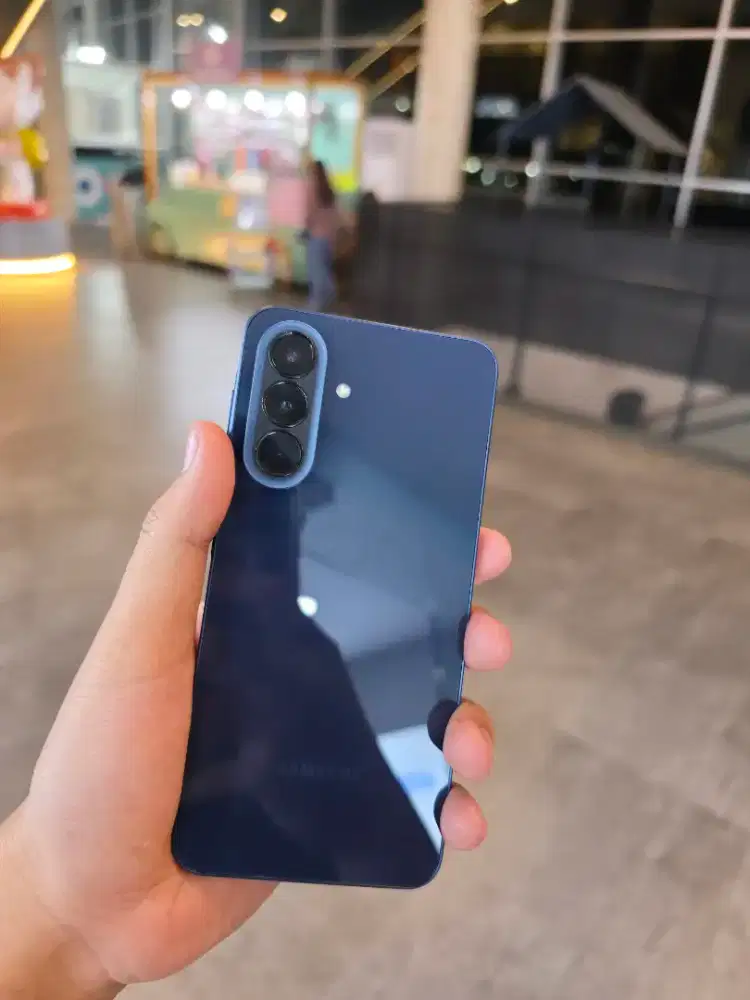 SAMSUNG GALAXY A57