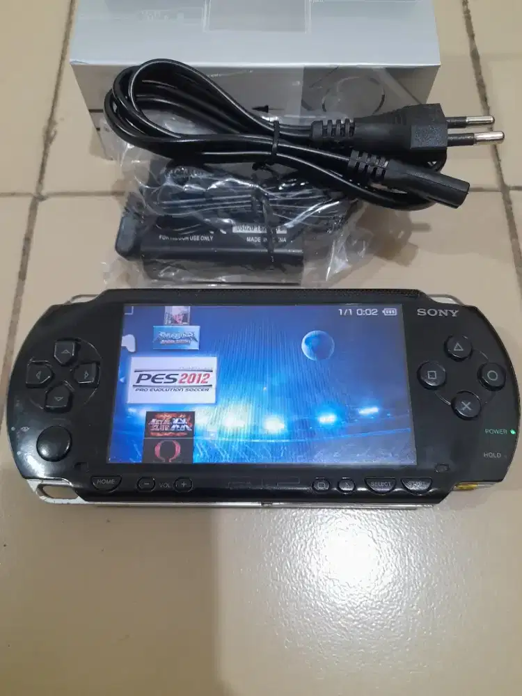 PSP FAT Tebel Mesin hidup Normal Memory 8gb full game