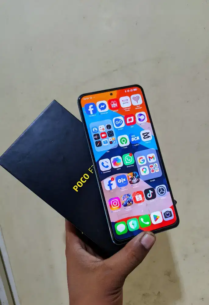 Poco f3 5G flegship kiler fulset mulus siap pakai