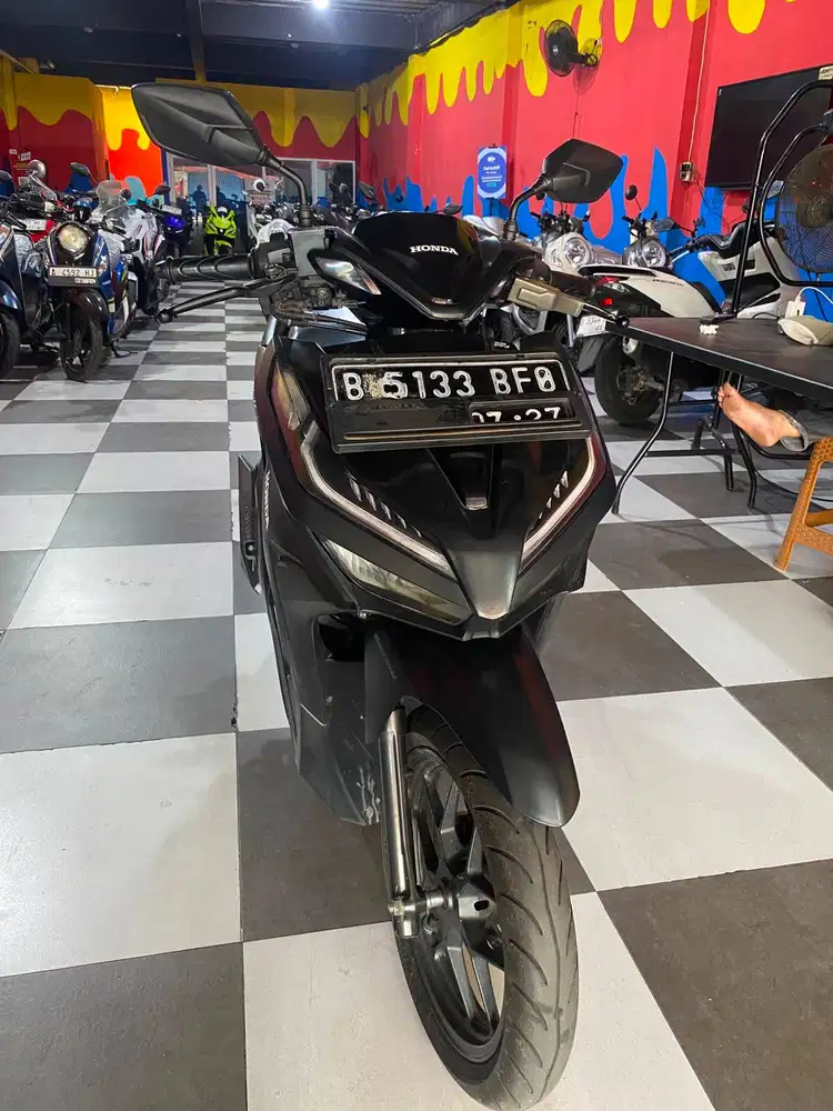 Vario 125 Esp Cbs Iss Tahun 2022 DP 800