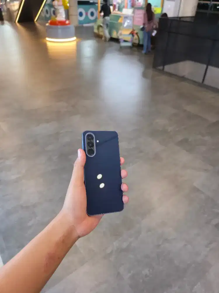 SAMSUNG GALAXY A57
