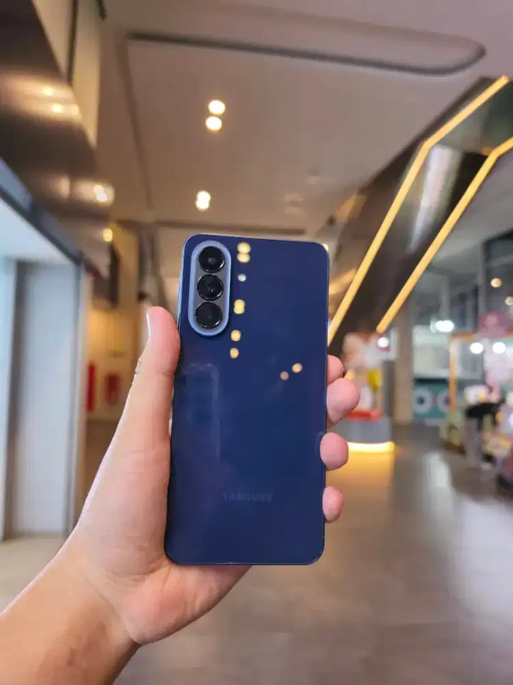 SAMSUNG GALAXY A57