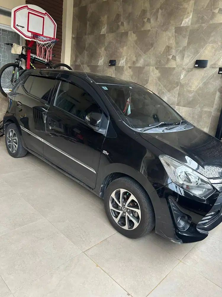AGYA 1.2 G/AT 2017 HITAM