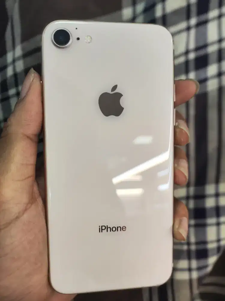 iPhone 8 Basic 64GB Inter