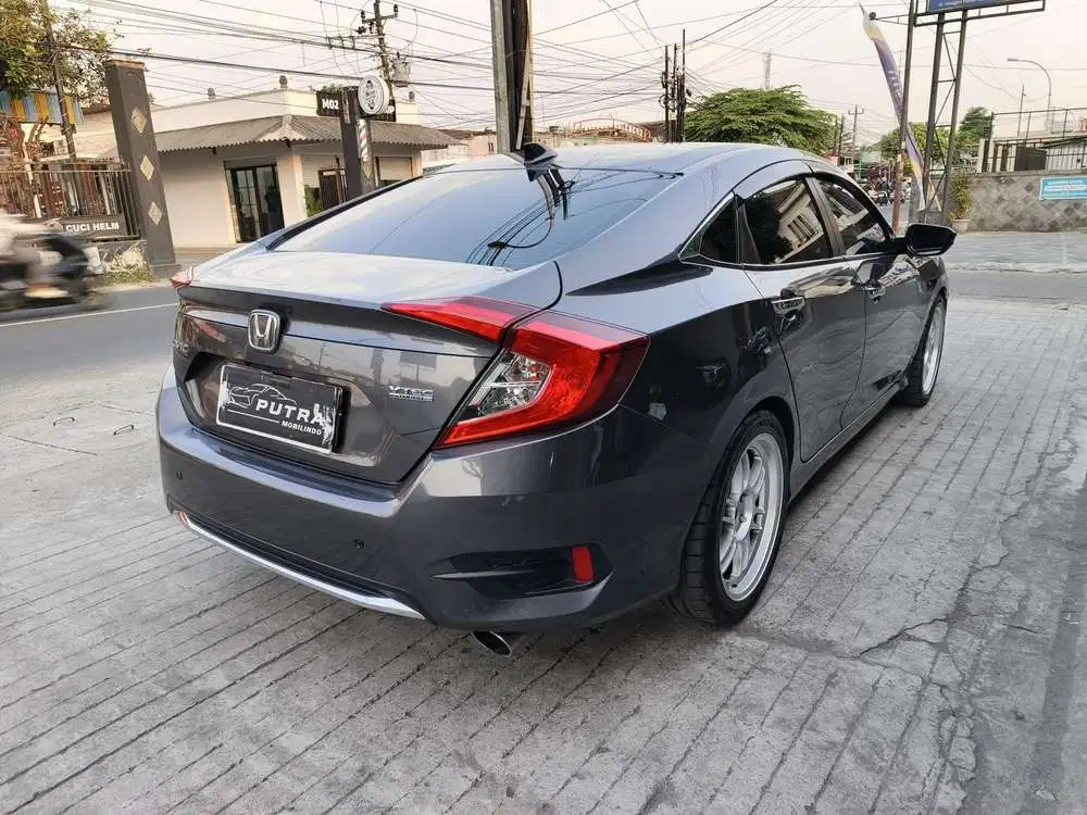 Honda Civic 2020 Bensin