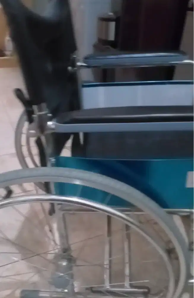 Kondisi barang baru ga pernah dipake