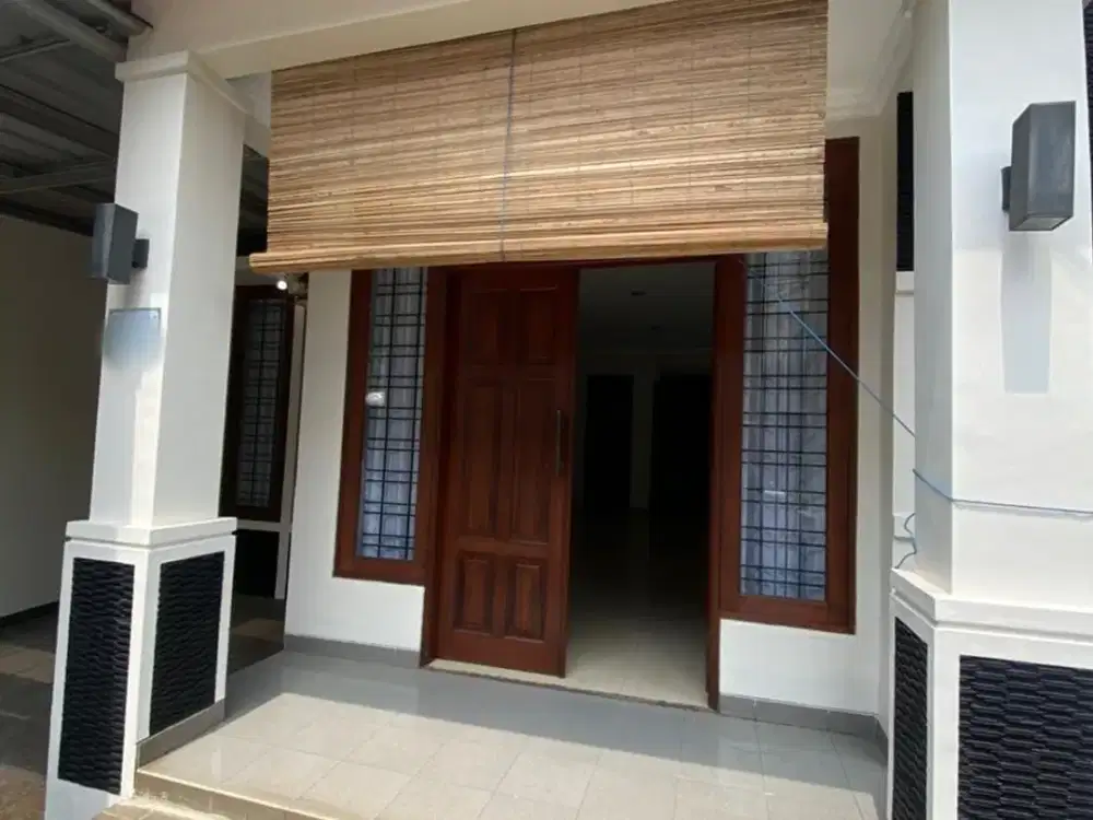 Rumah Luas & Nyaman di Kawasan Elit Galaxy Bekasi