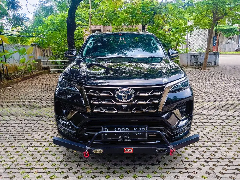 Fortuner 2.4 GR Sport 4x2 Th 2022 – Tangan Pertama, Km Low, Full Ori