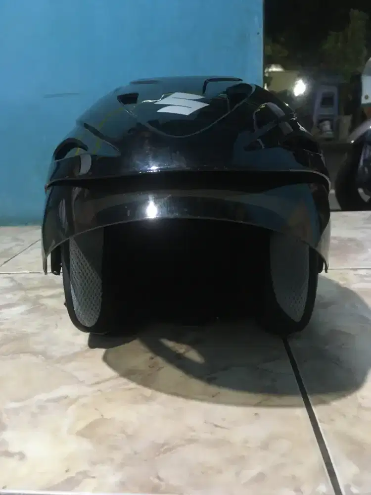 Helm Suzuki Ori