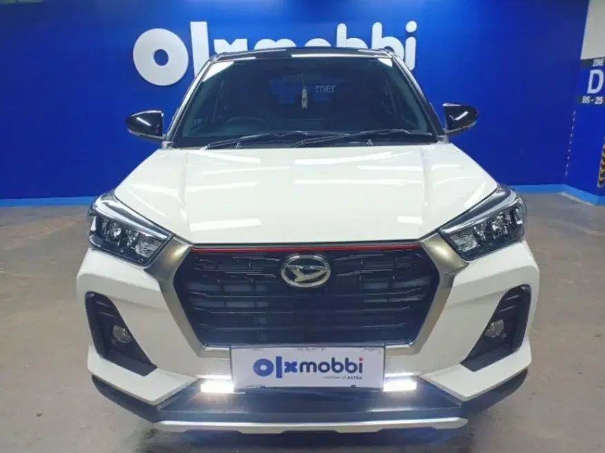 TDP 10 JT Daihatsu Rocky 1.0 R ADS Bensin-AT Putih 2022
