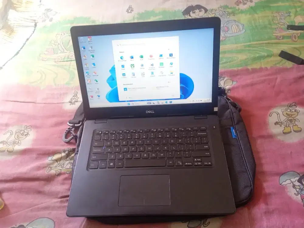 Dell Latitude 3490 core i5 dual vga