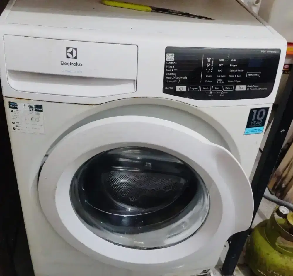 Mesin Cuci Front Loading Electrolux 9Kg