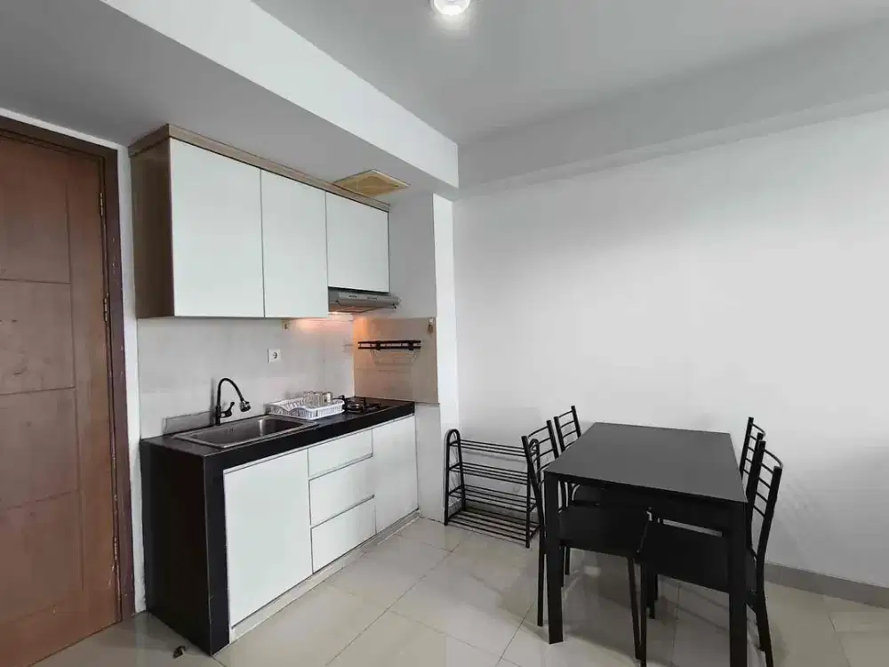 Disewakan Cepat 2 BR Furnished Rapi Apartemen Springhill Terrace Siap Masuk