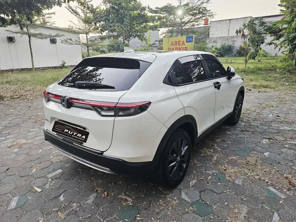 Honda HR-V 2023 Bensin