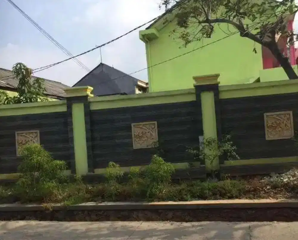 KONTRAKAN BULANAN PINGGIR JALAN PARKIR LUAS, FREE PARKIR &BEBAS BANJIR