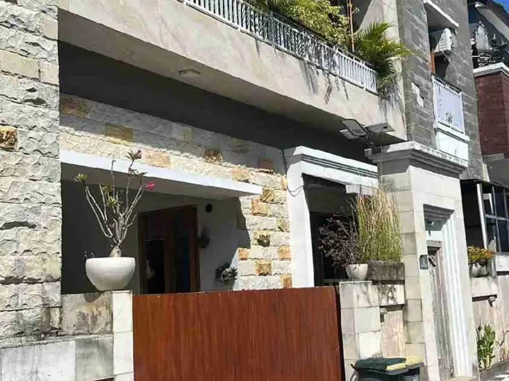 Di jual rumah lantai 2 full Furnish jalan Jepun Pipil Gatsu Timur