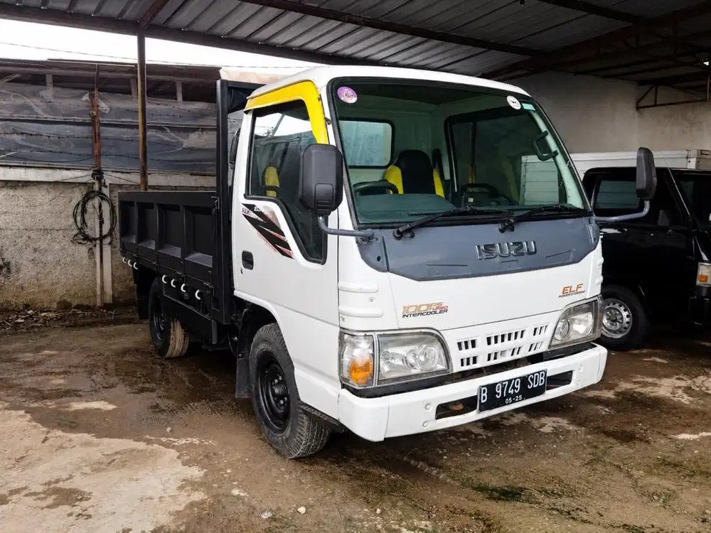 DIJUAL MOBIL ISUZU NHR CC E2-1