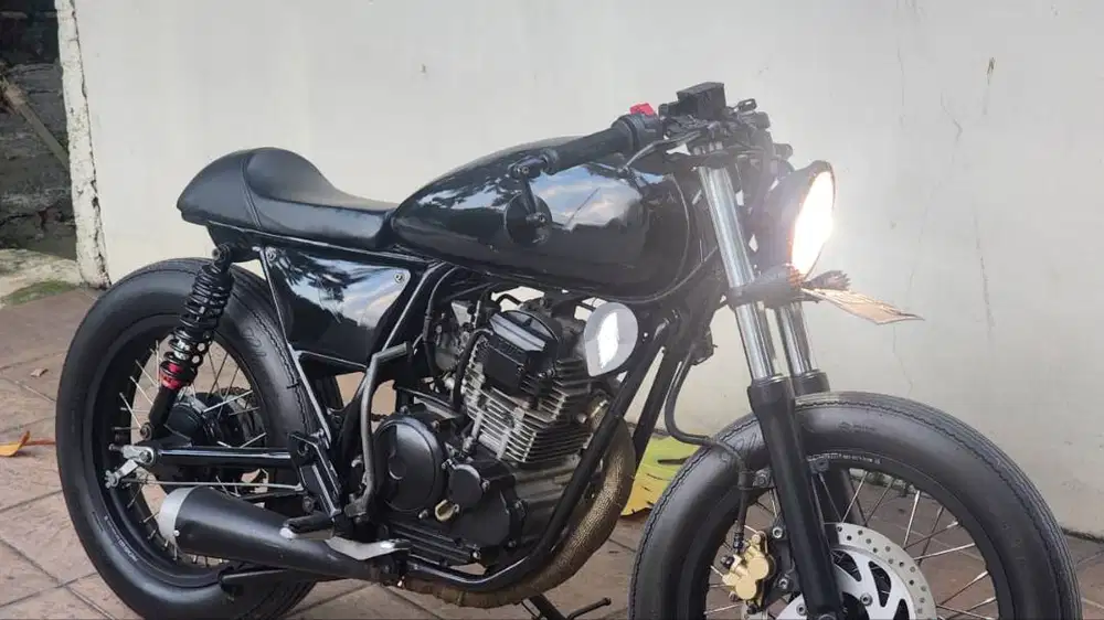 Scorpio 225 Caferacer