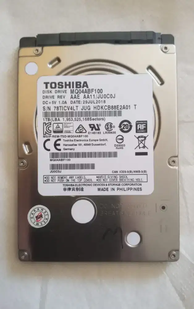 TOSHIBA SLIM 1000 GB + WINDOWS 11-25H2