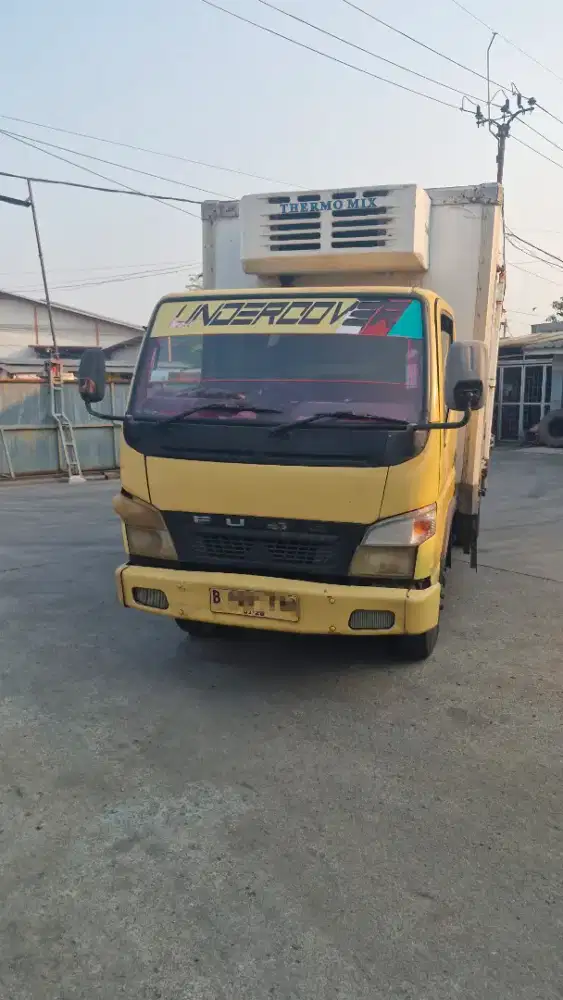Truk Box pendingin/thermo Canter 2012, 6 Ban