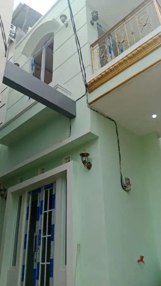 Dijual Kios 2 Lantai Lokasi Strategis Jl Raya cocok utk usaha Laundry