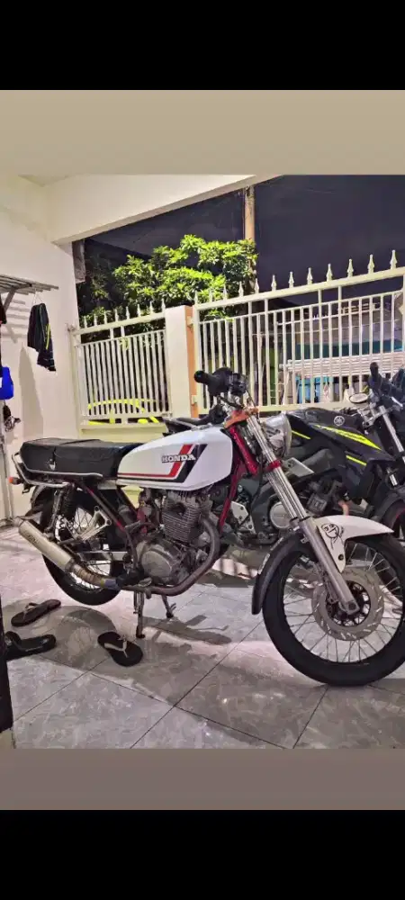 Dijual GL100 asli ori BPKB an Tinggal pake aja