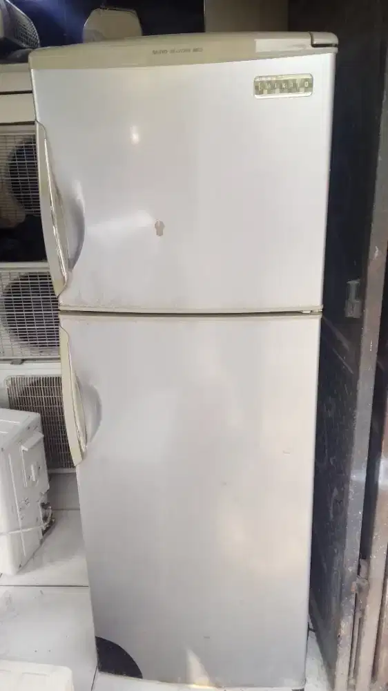 Kulkas 2 pintu ori